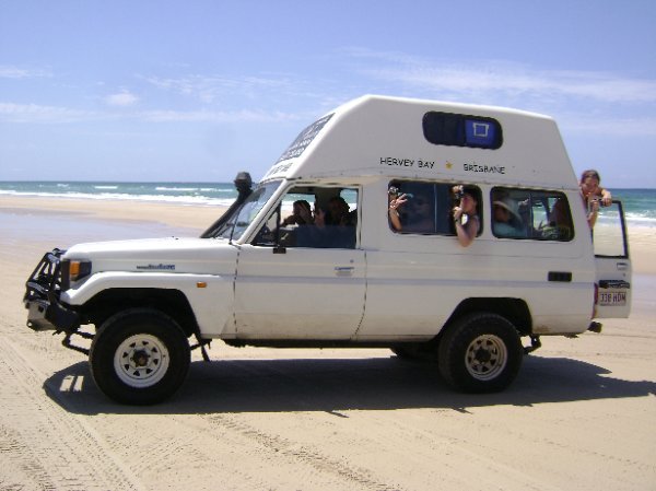 4WD on Fraser Island