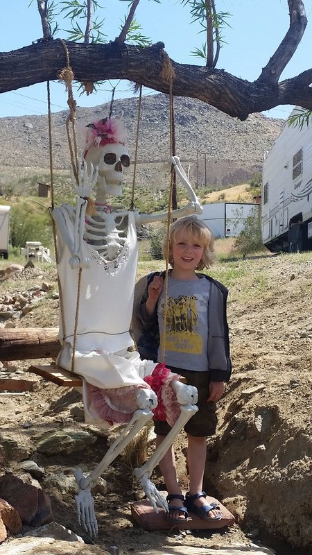 MEeting the locals in a ghost town, Mojave Desert