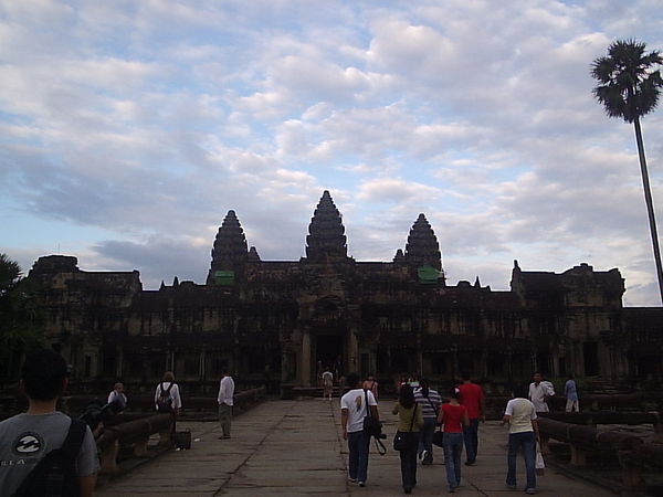 Angkor Wat,bad photo of the outside 