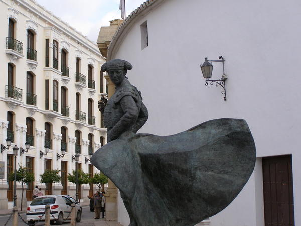 Statue of el torero
