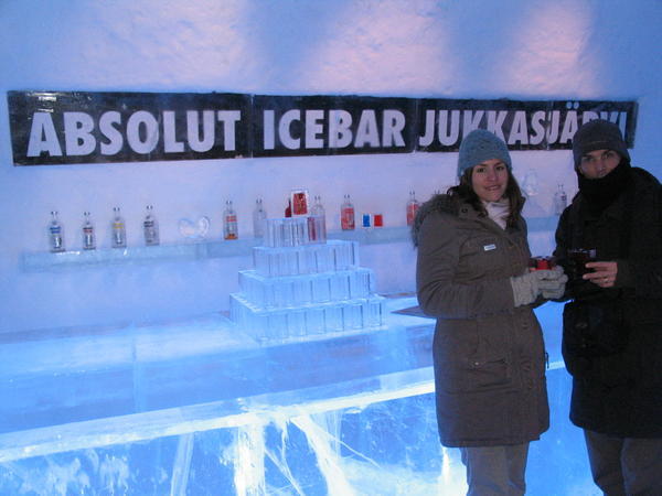 A Christmas afternoon drink at the Icebar