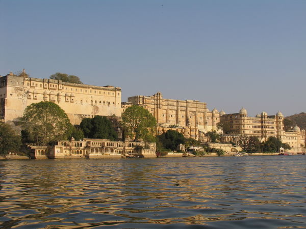 A view of the City Palace from Udaipur lake
