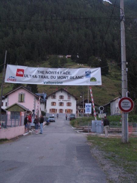Checkpoint at Vallorcine