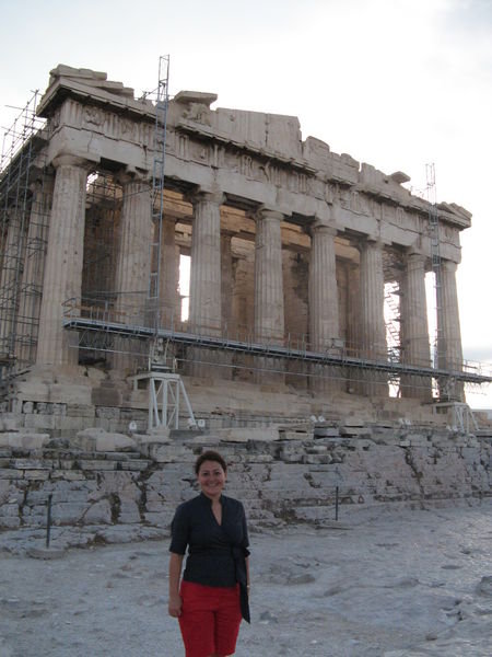 There is another pic of the parthenon