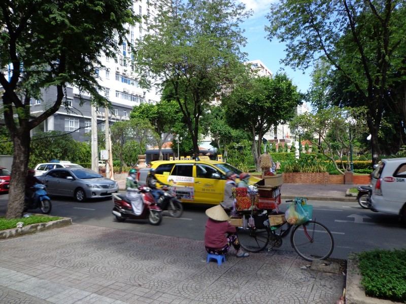 Siagon Traffic & Street Vendor