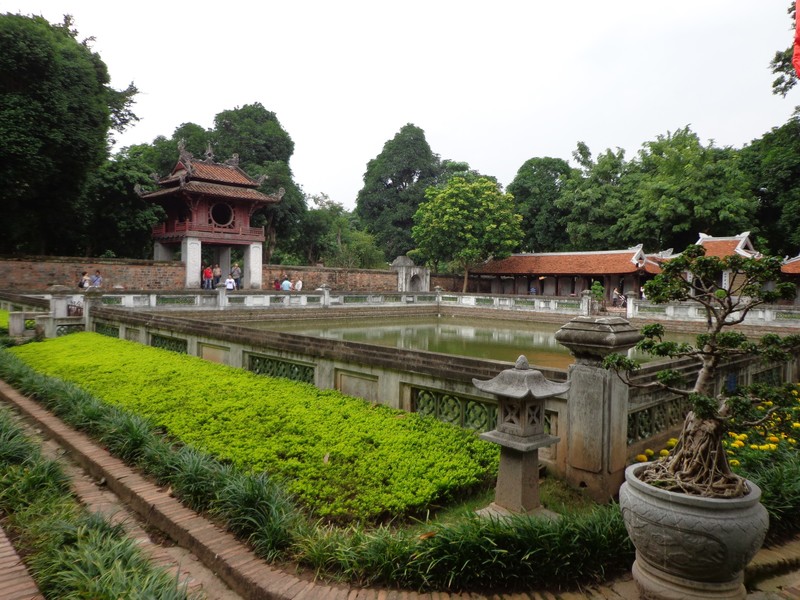 Temple of Literature; Scholars Garden