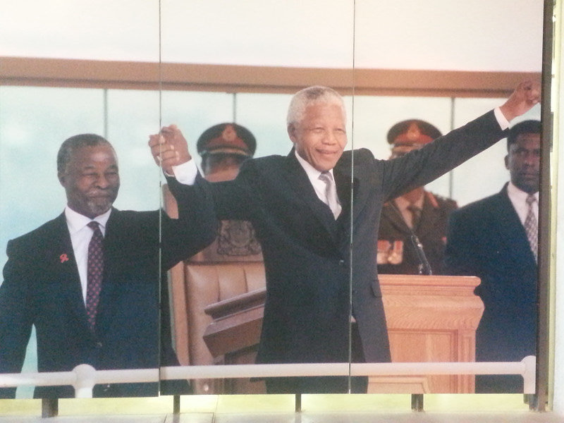 Apartheid Museum 10 - Mandela et Thabo Mbeki