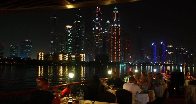 dhow cruise marina in Dubai