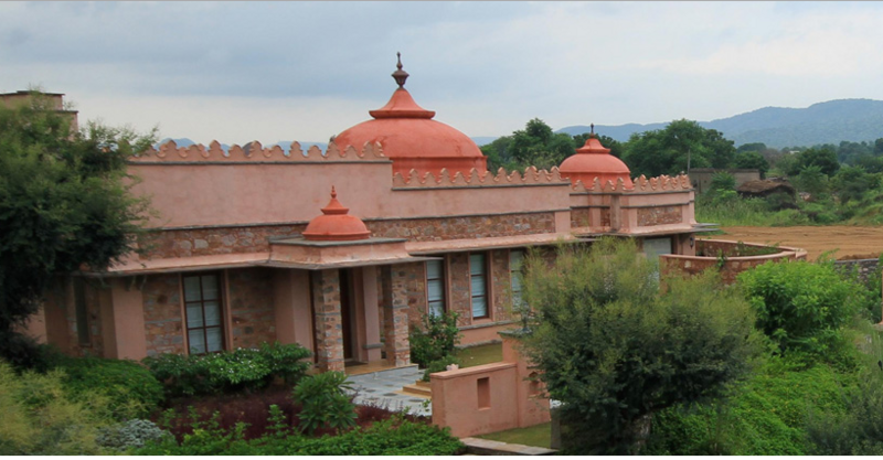 Looking for tree house resort in Jaipur