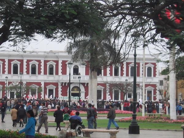 Municipal building in Trujillo, waiting for the President-elect