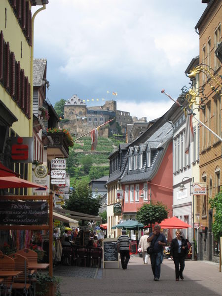 Town of St Goar with Burg Rheinfels castle in the background