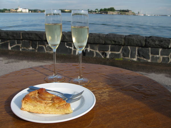 Sparkling wine and apple cake at Cafe Ursula