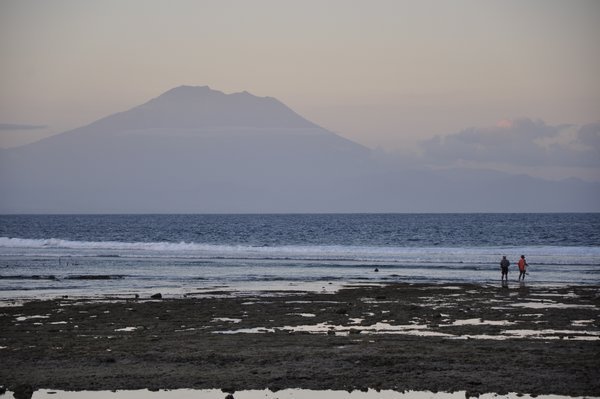 15 A volcano you can see to the East, we think this one is on Lombok island