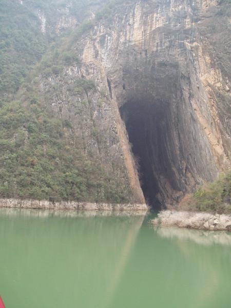 Cave on Yangteze