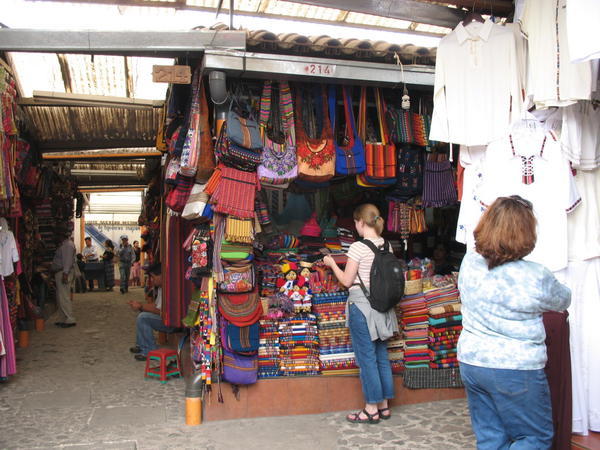 Antigua shopping