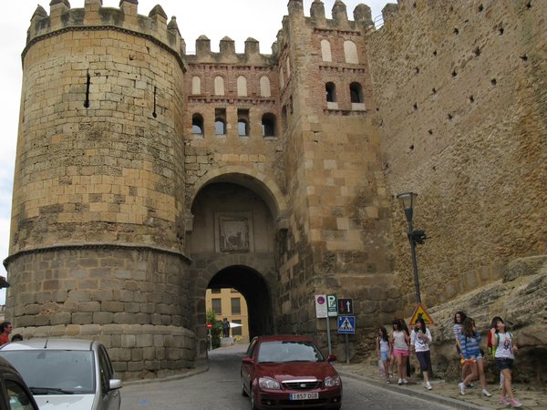 Wall entrance in Segovia wall