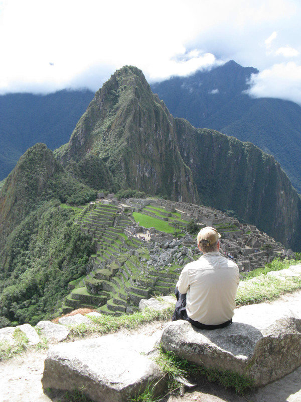 Waynapicchu behind Machu Picchu