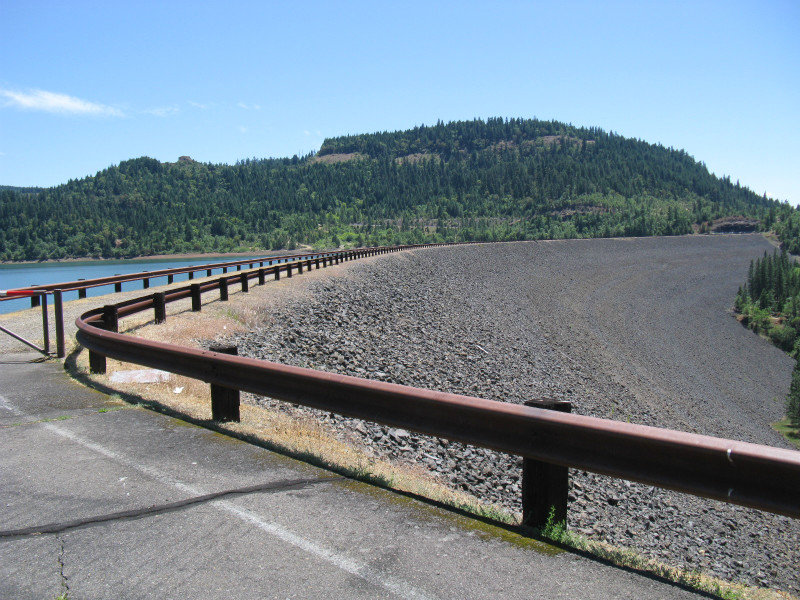 One of largest earthen dams in U.S.