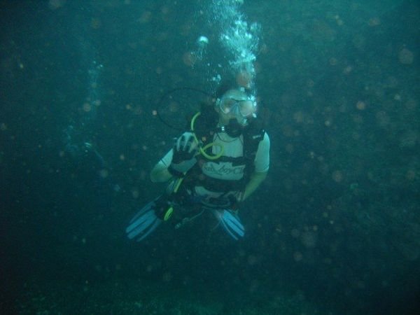 Chelle under water