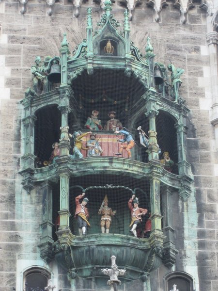 the famous town hall glockenspeil