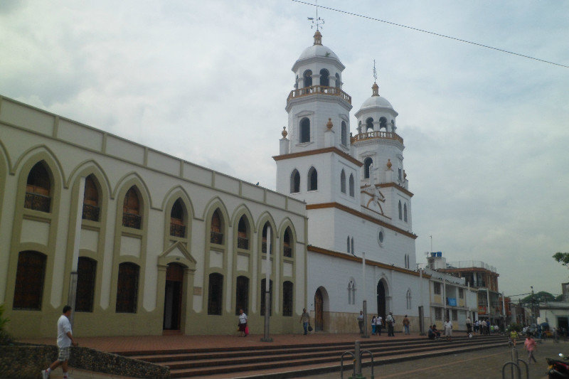 Iglesia San Juan de Nepomuceno en la plaza de Floridablanca