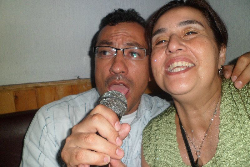 Con Lala en Karaoke