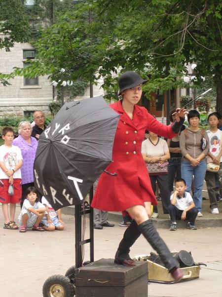 A street performer in Quebec