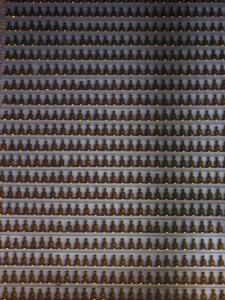 10,000 Buddhas!