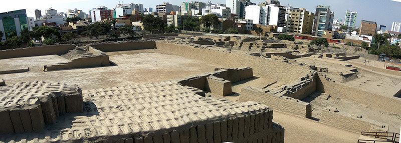 Huaca Pucclana next to the suburb