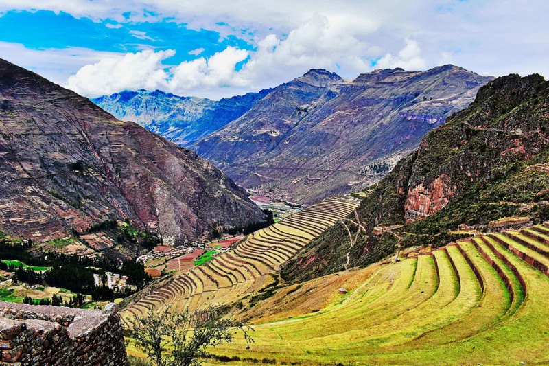 Irrigation system by Incas - Urubamba Valley