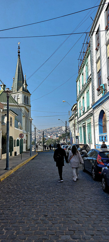 Streets of Valpariso