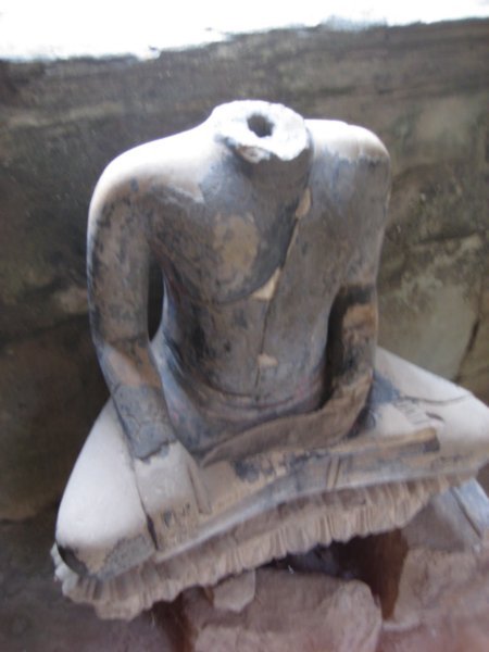 beheaded buddha