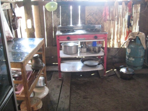 Lisu kitchen