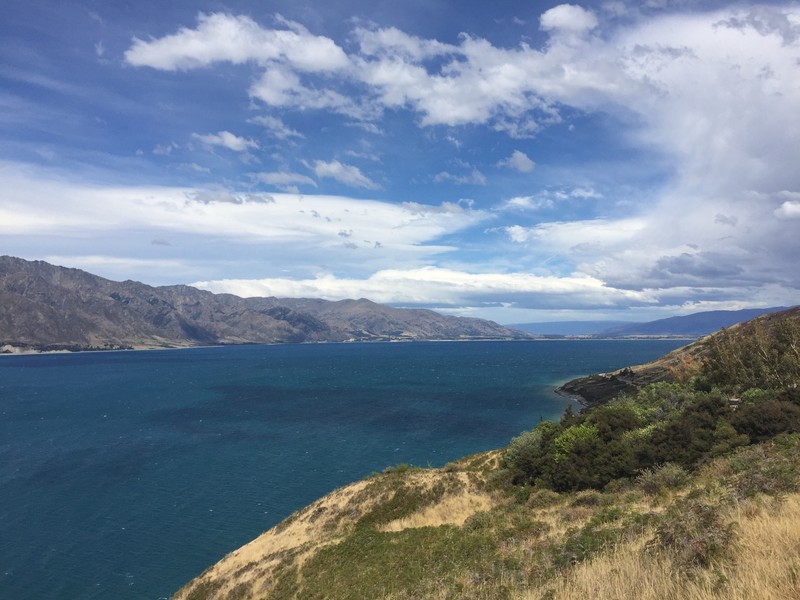 Lake Hawea on the drive to Queenstown 