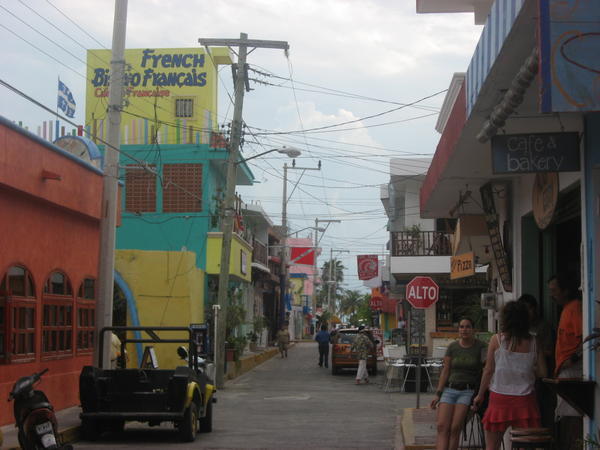 A typical street in Isla Mujeres
