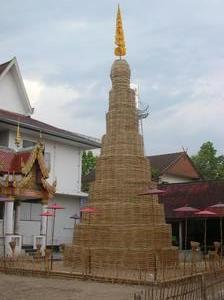 A Sand stupa at Wat Phan Tao