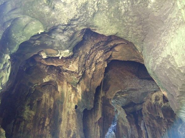 gomatong caves