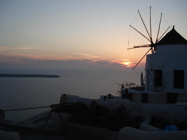 Sunset at Oia (2)
