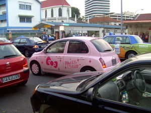 Hello Kitty car!