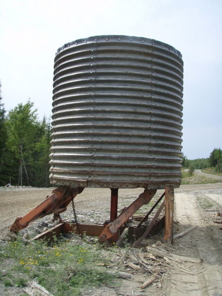 08 aug '07 One of the pulp-load check drums, showing the hinged base, along Hwy 502, near Fort Frances, Ont 