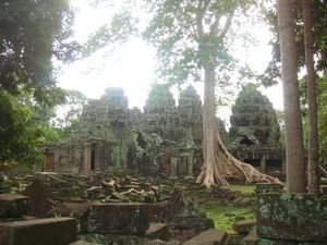 Entry Towers - Banteay Kdei
