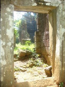 Through an opening - Prasat Banteay Pichean