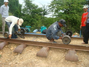Putting the norry back on the track - Step 2