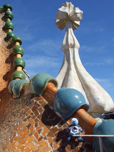 Mukluk atop Roof of Gaudi´s Casa Batllo