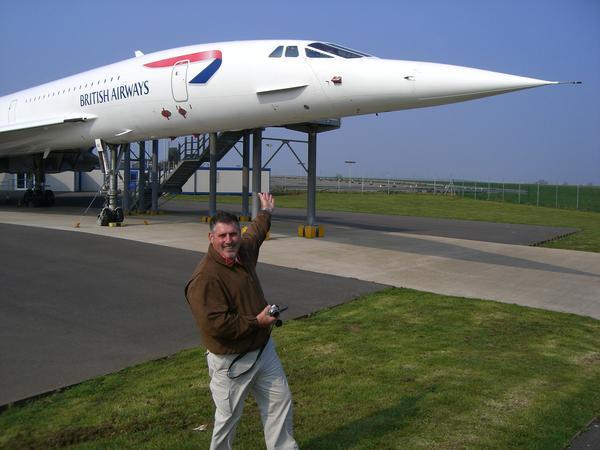 Paul in front of Concorde