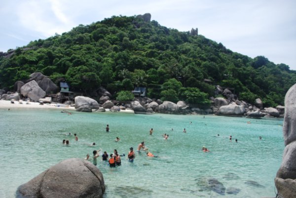 Ko Nang Yuan Beach