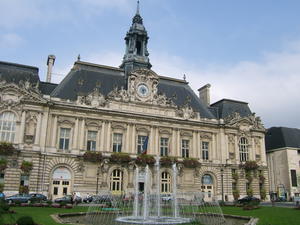Center of Tours