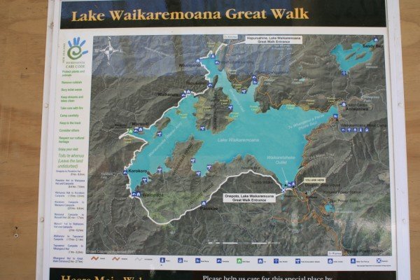 Map of the Lake Waikaremoana Great Walk