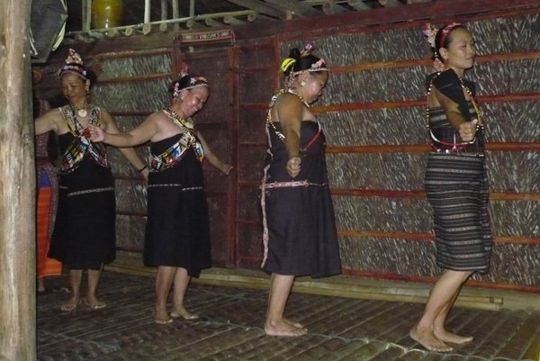 female dancers