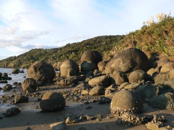 A beach of round boulders